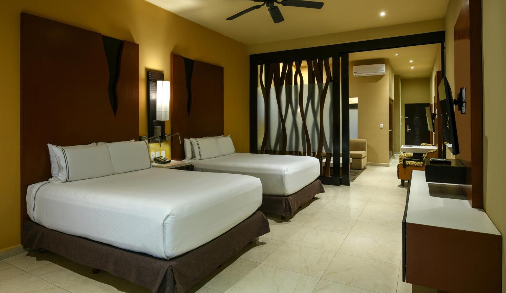 Generations Riviera Maya Family Resort Catamaran, Water Park & More Inclusive プエルト・モレロス エクステリア 写真